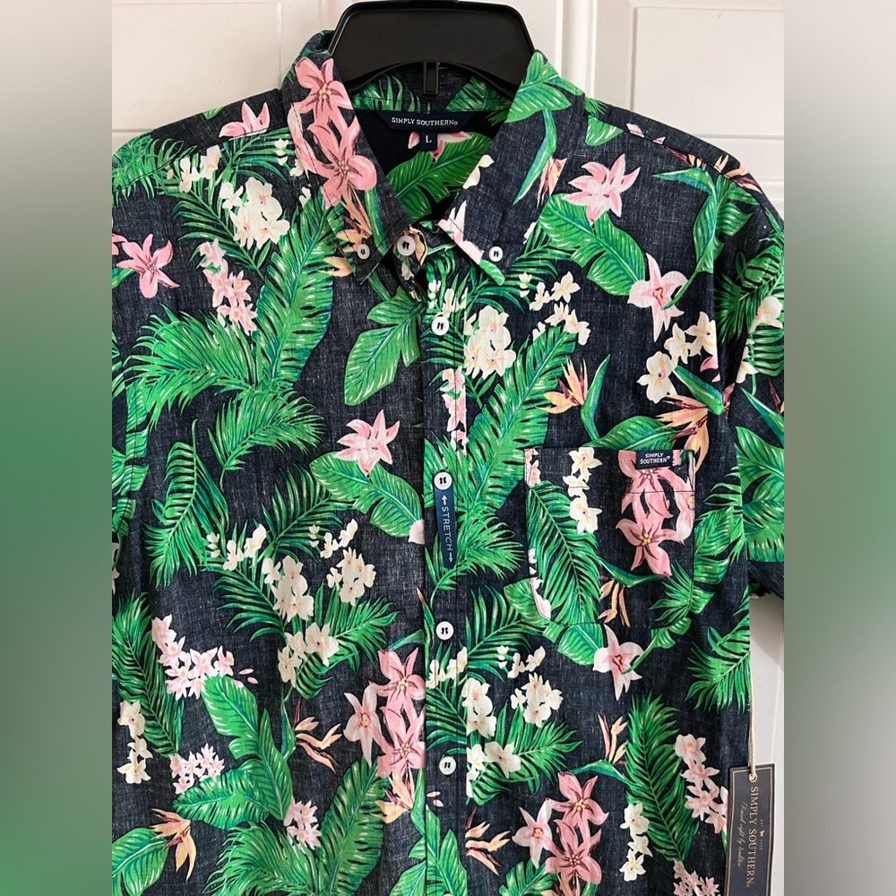 NWT Simply Southern Mens Short Sleeve Button Shirt Floral Hawaiian Beachy Size L - Picture 2 of 11